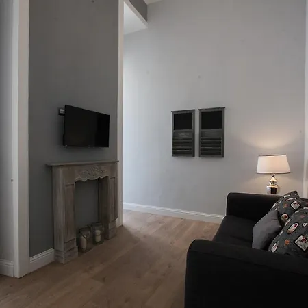 Largo Donnaregina Apartamento Nápoles