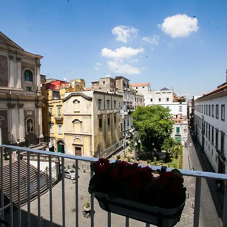 Largo Donnaregina Apartamento