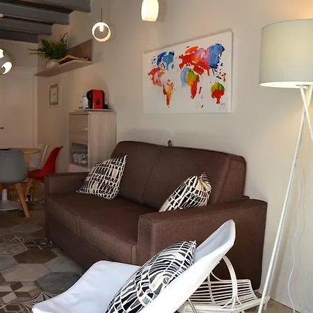 San Biagio, 25 A * Neapol