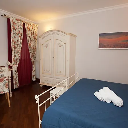 Ausonia Hotel