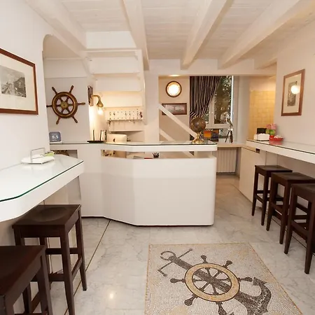 Hotel Ausonia 2*
