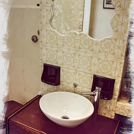 Bed & Breakfast Retro *