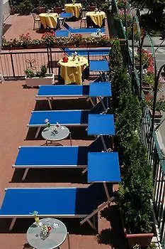 Cesare Augusto Hotel Neapel