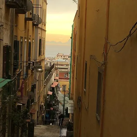 La Grotta Di Partenope