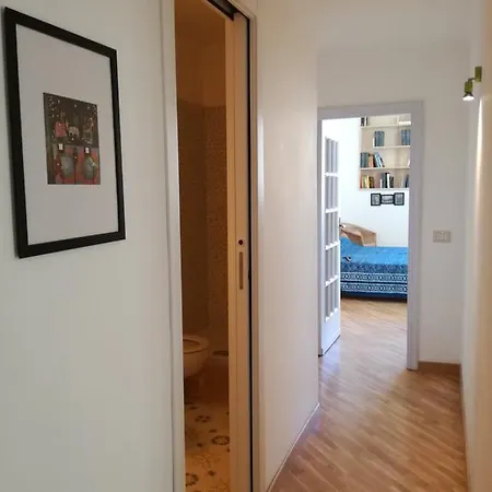Teresa Degli Scalzi I - Bh 59 Appartement Napels