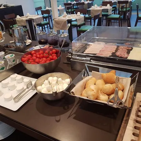 Western Plaza Hotel 4*