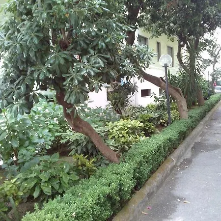 B&B Domus Aurea 3*