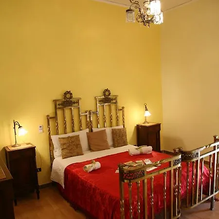 Retro Bed & Breakfast *