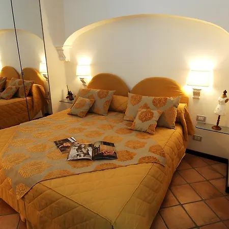 Weekend A 3* Naples