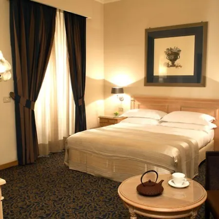 Starhotels Terminus Otel 4*