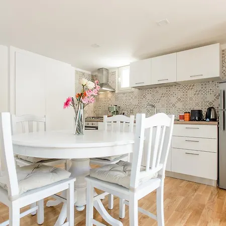 Apartment In Flats Naples