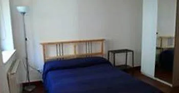 那不勒斯拉肯托拉旅馆 *