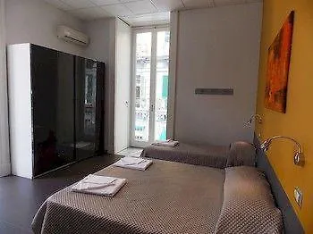Gasthuis Dsquare Napels