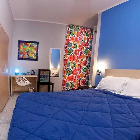 H Boutique 3*