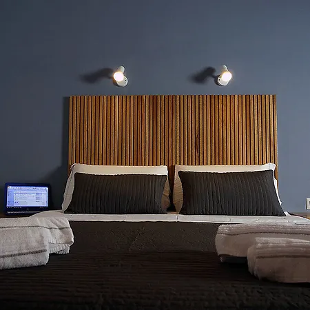 Bed and breakfast Maison Du La Metro Nápoles