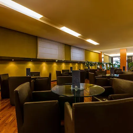 Exe Majestic 4* Nápoly