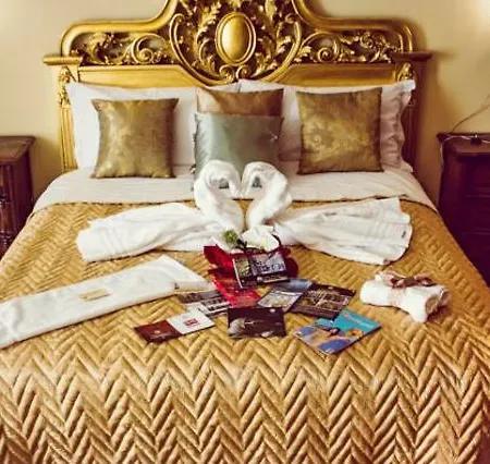 Retro Bed & Breakfast
