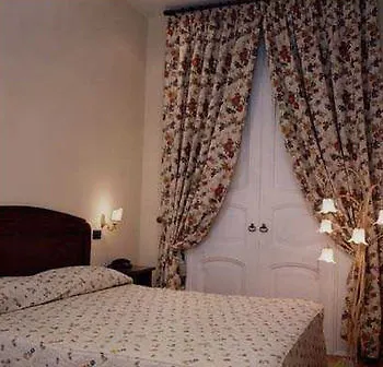 Dell'arte 2* Neapel