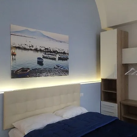 Oda ve Kahvaltı Base Mergellina