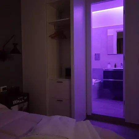 2b Fifteen Floor Nocleg ze śniadaniem Neapol