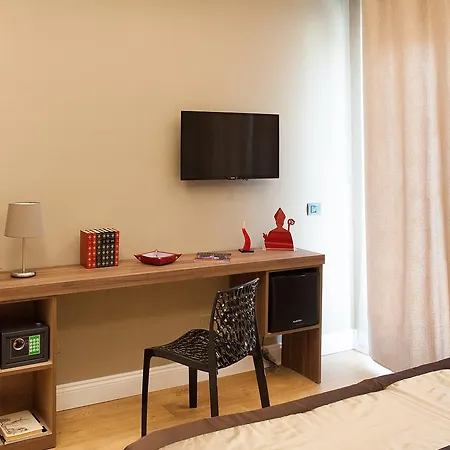 7th Floor Πανσιόν 3*