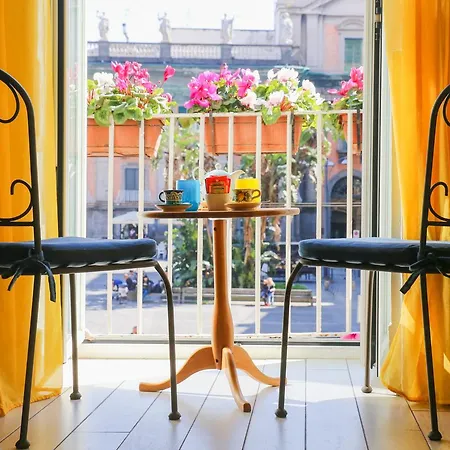 Piazza Dante Bed & Breakfast 3*