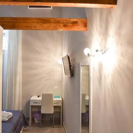 Famigi Bed and Breakfast 2*