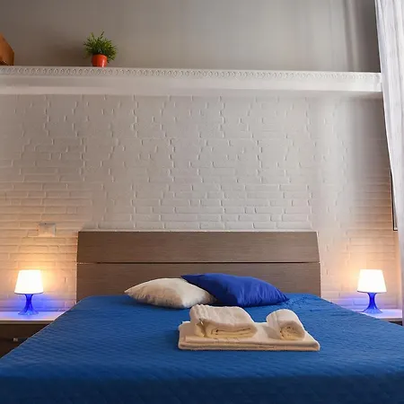 Famigi Bed and Breakfast Νάπολη