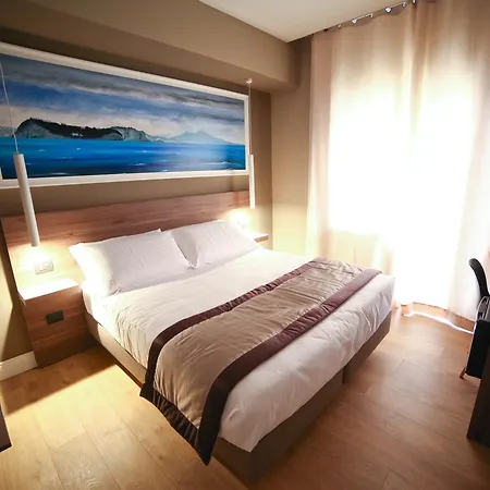 Πανσιόν 7th Floor 3*