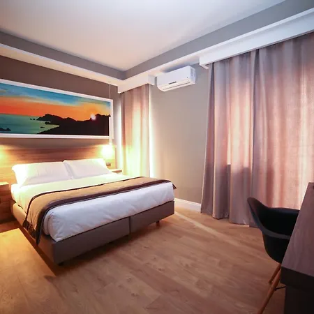 7th Floor Πανσιόν 3*