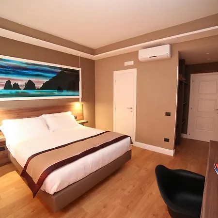 Πανσιόν 7th Floor 3*