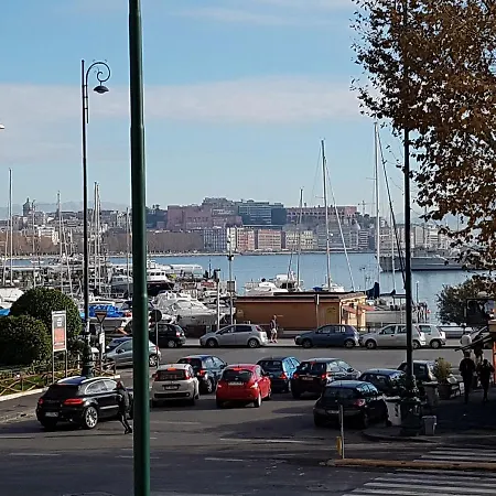 Apartamento Lungomare Caracciolo Mon