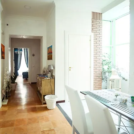 Hotel Napolimia 4*