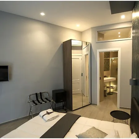 Bell's 3* Naples