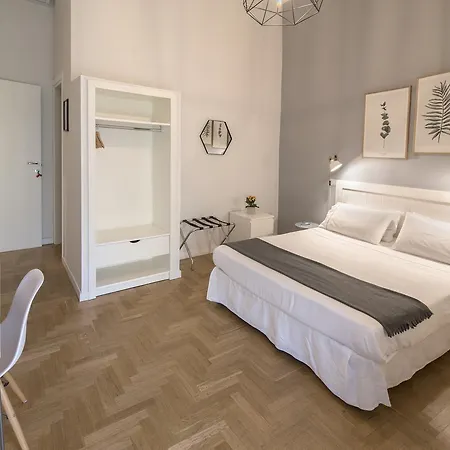 The Andy House 2* Napoli