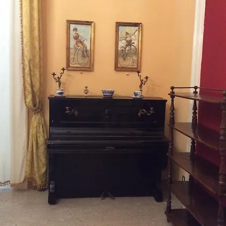 Bed & Breakfast Retro Naples