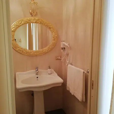 Bed & Breakfast Beb Mariafrancesca Napoli