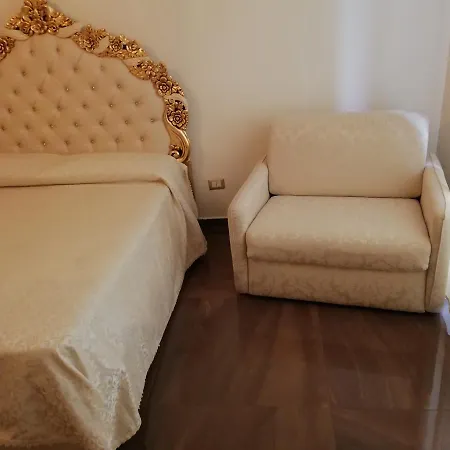 Beb Mariafrancesca Bed & Breakfast Napoli