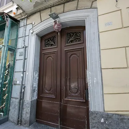Bed & Breakfast President