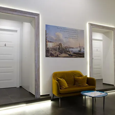Svelata Hotel Neapol