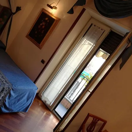 Ares 4* Napoli