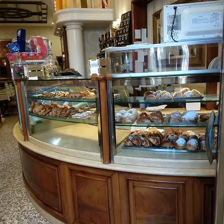 Napoletana Gasthuis 3*