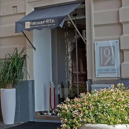 Partenope Relais Hotel