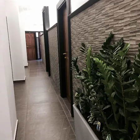 Art Piazza Carita' Hotel Neapol