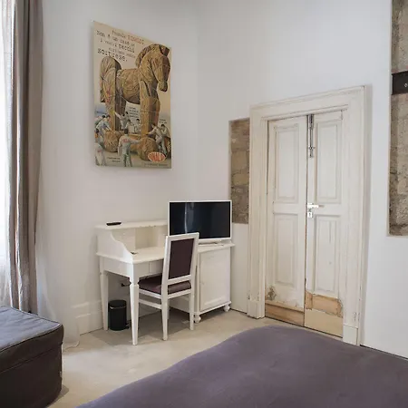 Belledonne & Gallery Bed and Breakfast Νάπολη