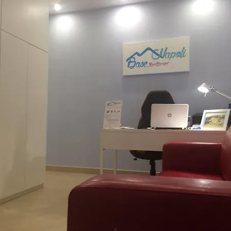 Base Mergellina Oda ve Kahvaltı