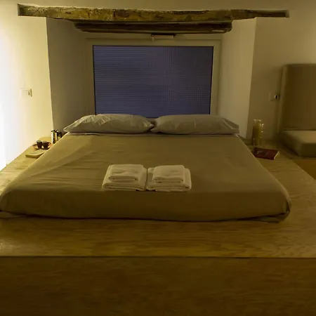 Casa Latina 3* Nápoles
