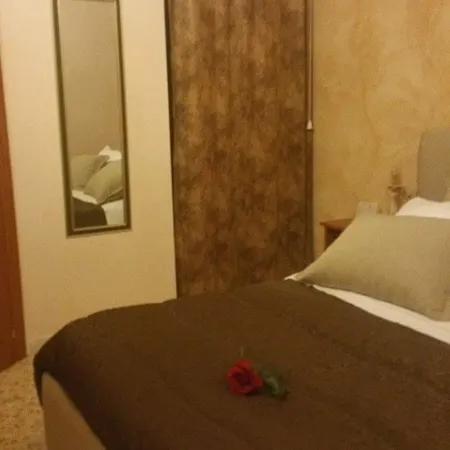 Rochel Bed & Breakfast 3*