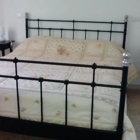 B&B Domus Aurea 3*