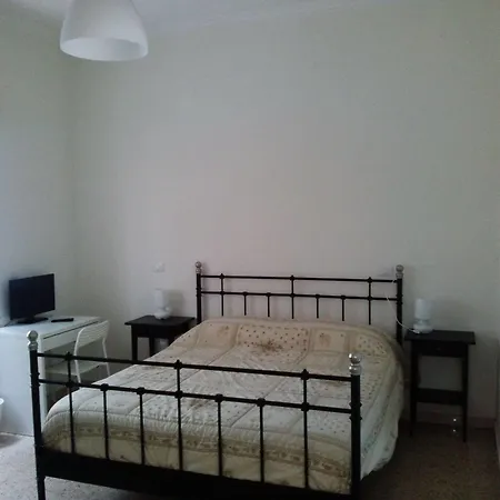 B&B Domus Aurea 3*
